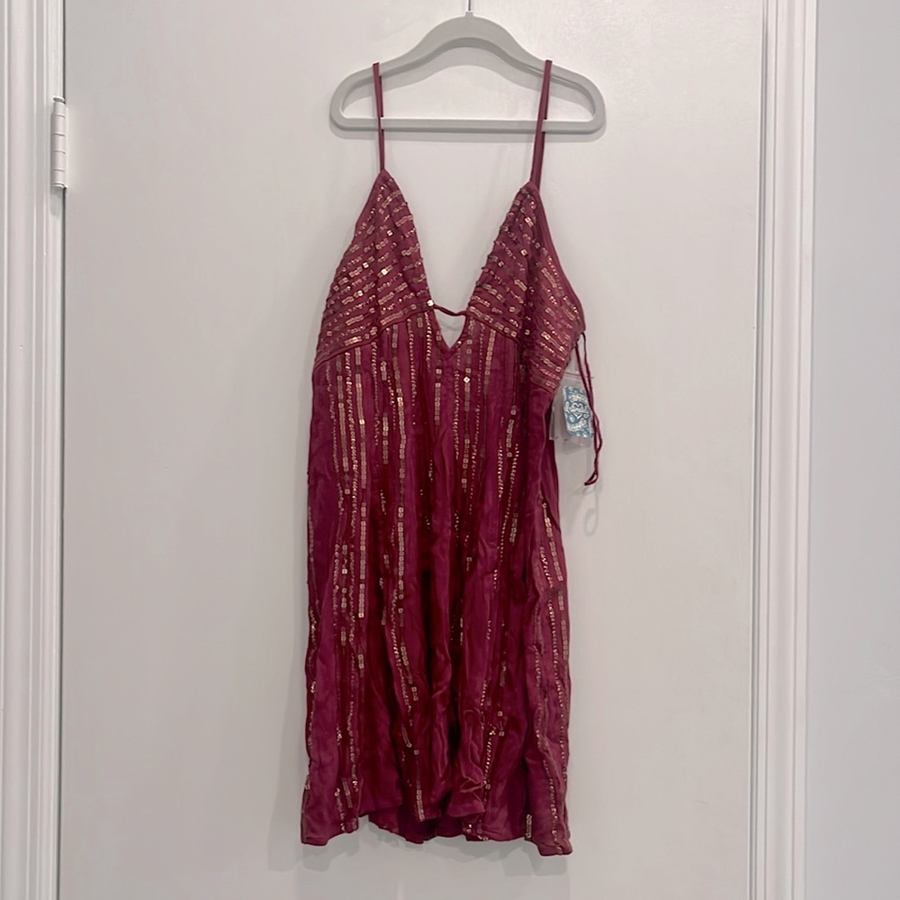 ✨FLASH SALE!✨ Free People - Burgundy Dress with Gold Sequins